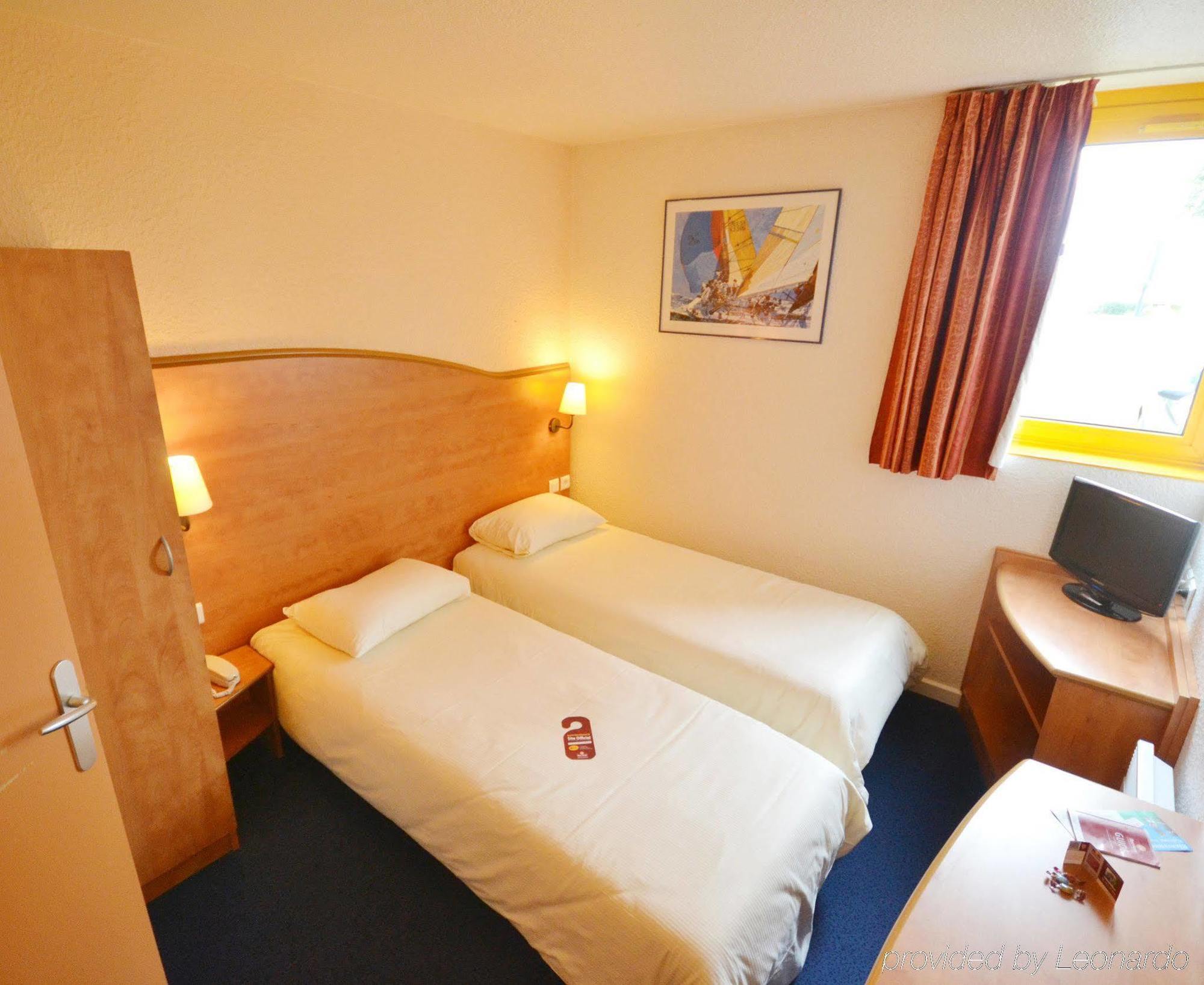 Brit Hotel Caen Herouville מראה חיצוני תמונה
