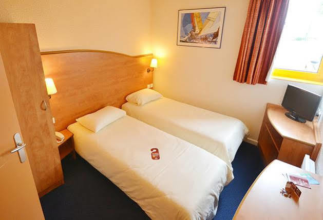 Brit Hotel Caen Herouville מראה חיצוני תמונה